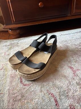 Steve Madden Black Elastic Espadrille Platform Sandals